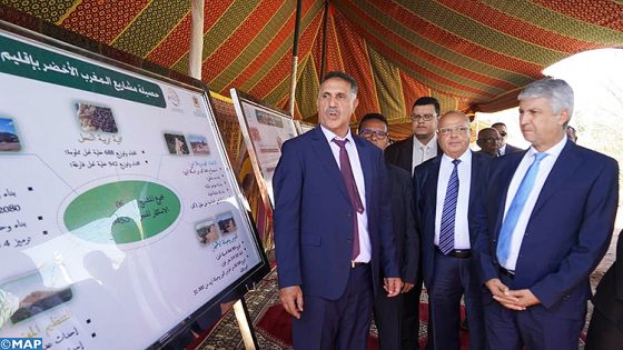 السيد وزير الفلاحة والصيد البحري والتنمية القروية والمياه والغابات يقوم بزيارة ميدانية لمشاريع للتنمية الفلاحية بإقليم زاكورة