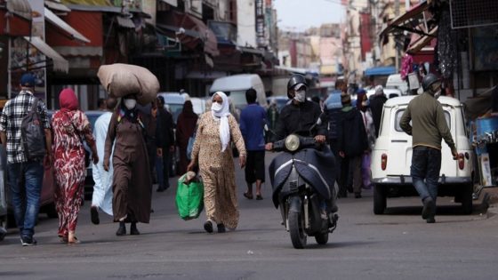 الاستفادة من برامج الدعم الاجتماعي تستوجب التسجيل في السجل الاجتماعي الموحد