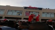 ساكنة قصور تنجداد الكبرى تخرج الى الشوارع فرحا بانتصار الأسود + الصور